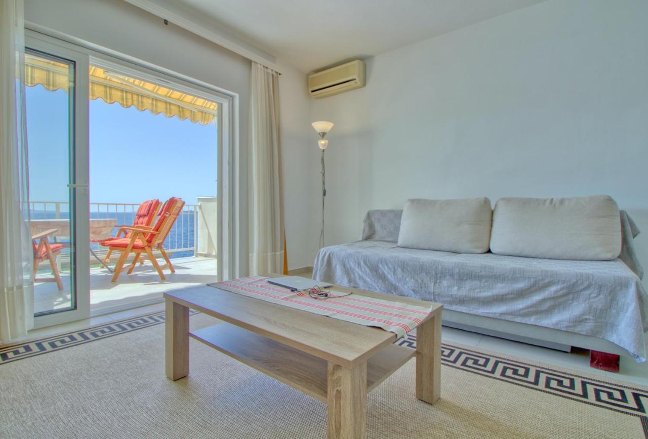 Apartments Podvorac ตรีบูนย์ ภายนอก รูปภาพ