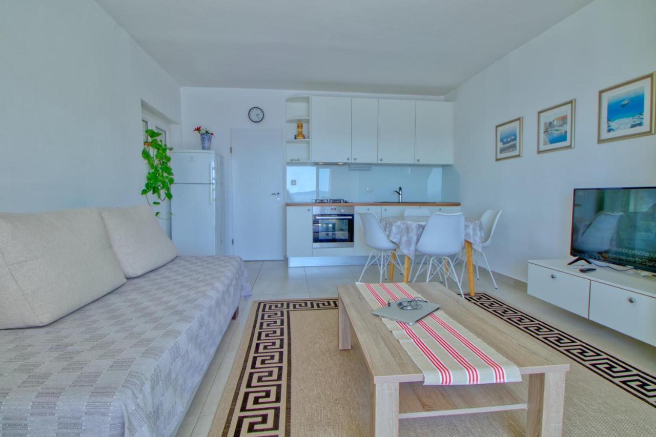 Apartments Podvorac ตรีบูนย์ ภายนอก รูปภาพ